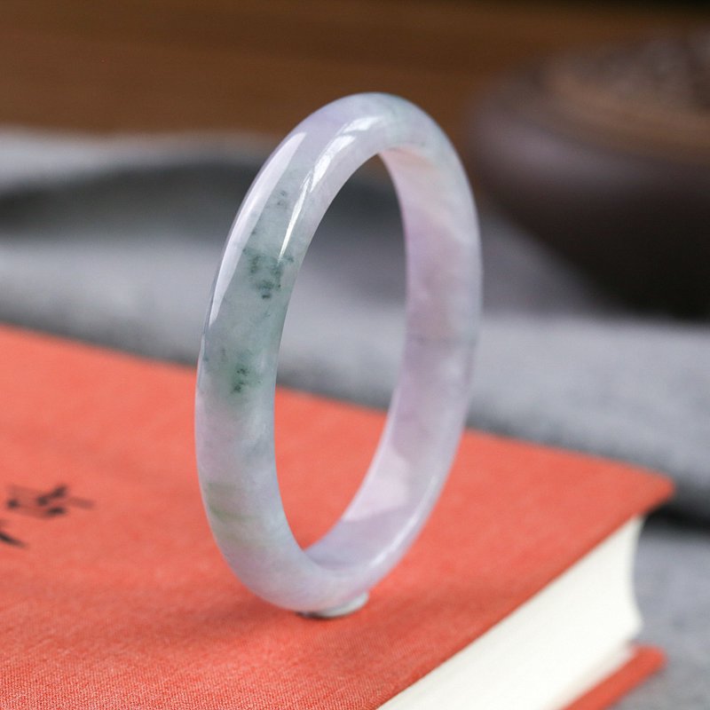 黄金项链：穿越时光的艺术珍品