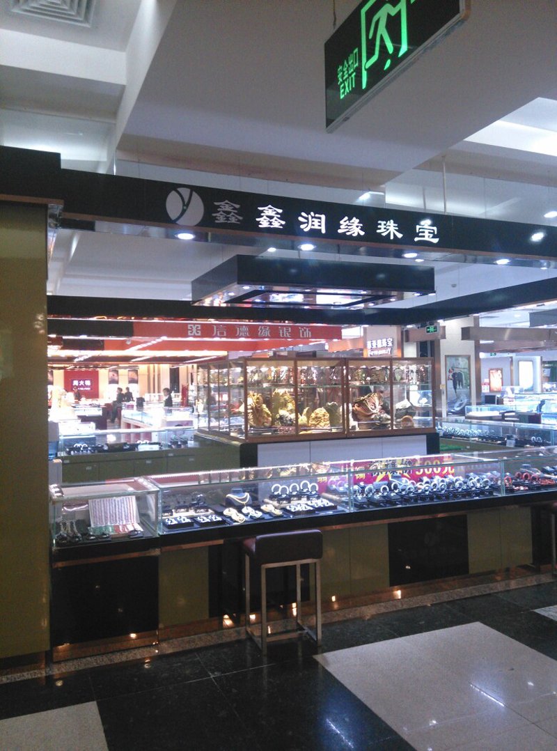 深圳珠宝：璀璨星辰背后的匠心传奇